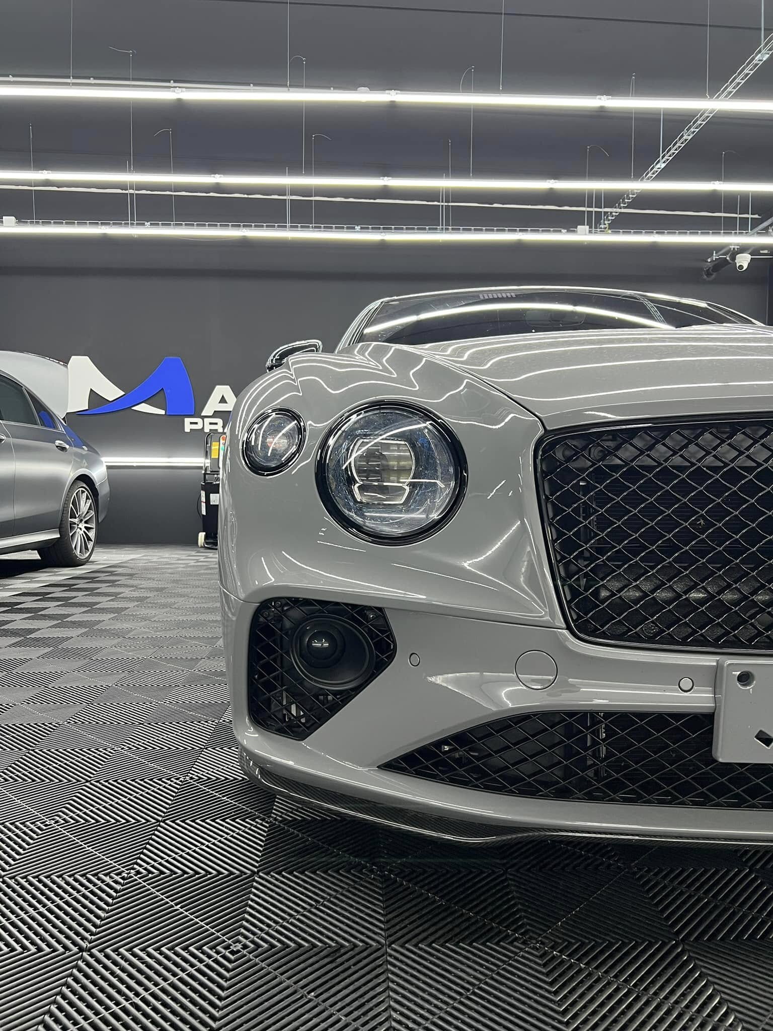 Co je samoopravná fólie?